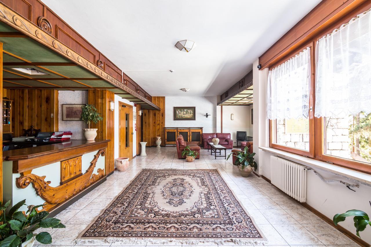 Royal Hotel Paolino Cavareno Dış mekan fotoğraf
