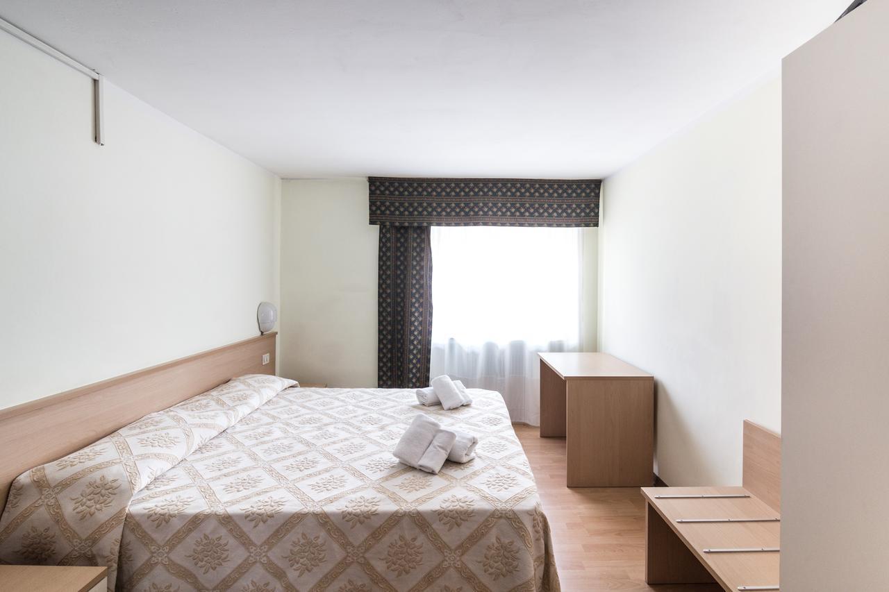 Royal Hotel Paolino Cavareno Dış mekan fotoğraf